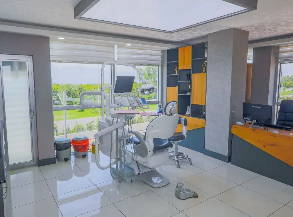 Umut Dental Clinic — photo 2 supplied by the facility