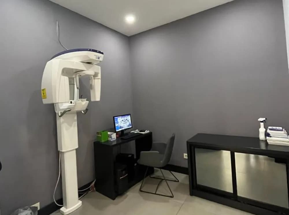 West Dental Clinic — photo 3 supplied by the facility